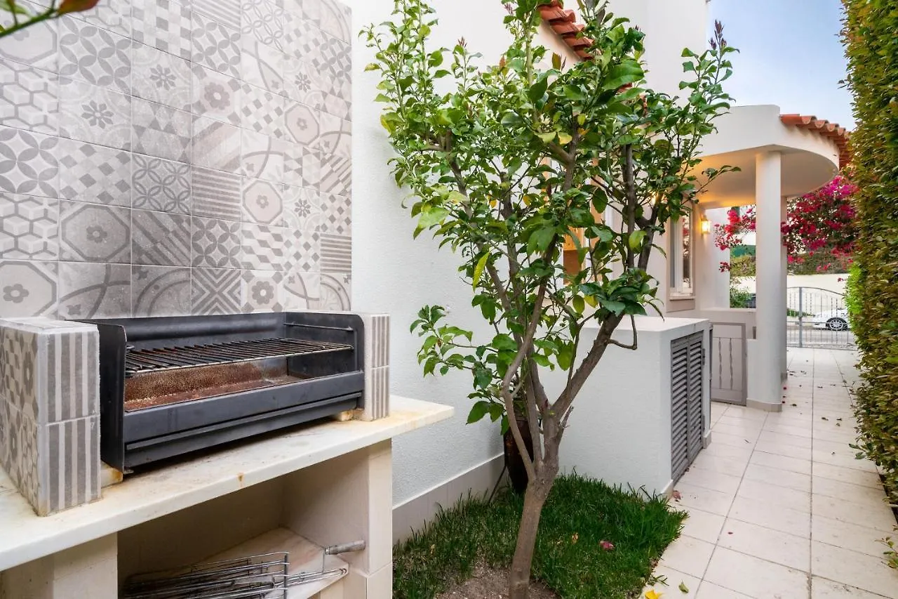 Whome | Prime Hideaway Luxury Villa Quarteira