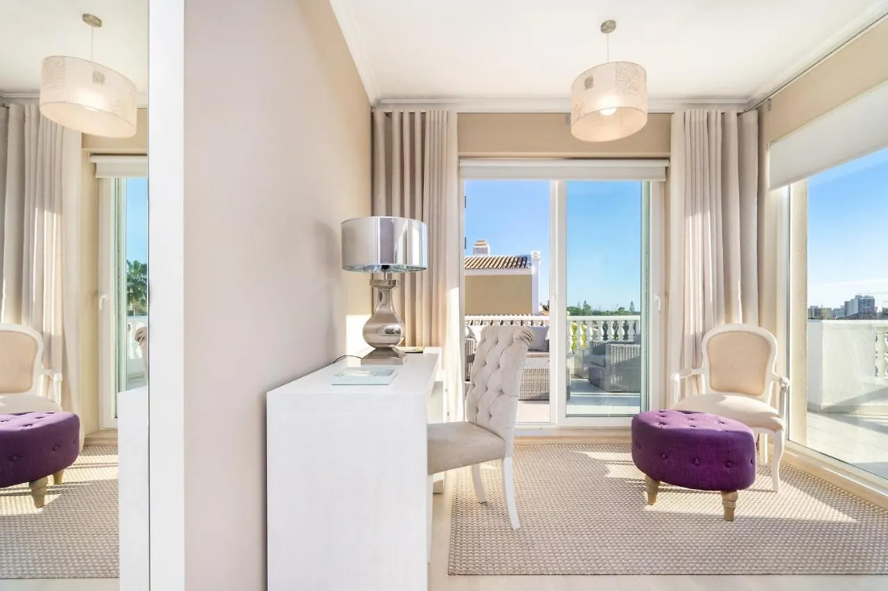 Whome | Prime Hideaway Luxury Villa Quarteira