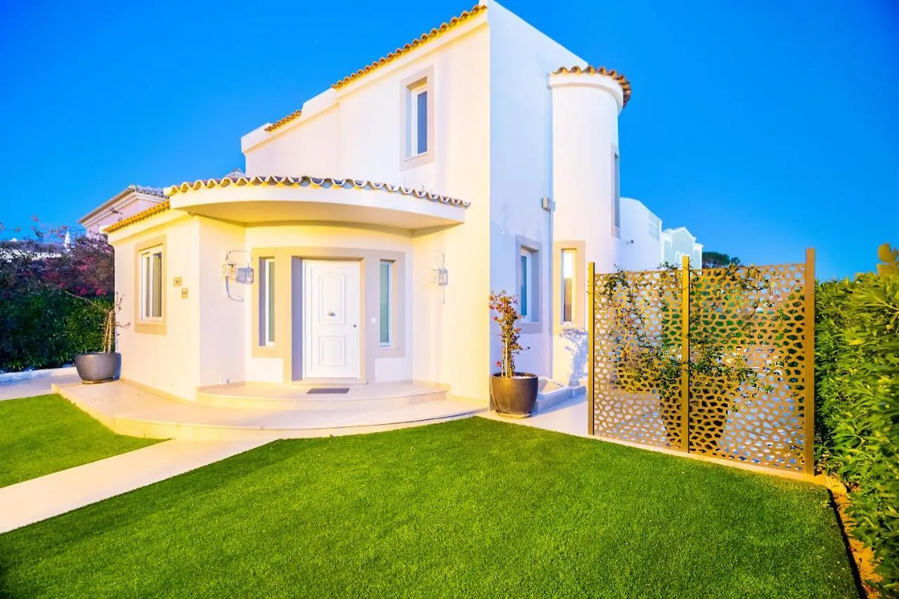 Whome | Prime Hideaway Luxury Villa Quarteira Portugal